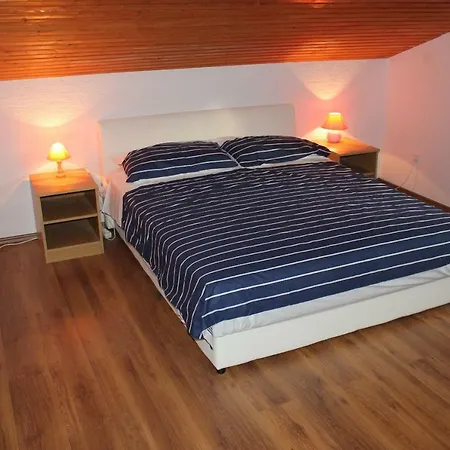 Hella Apartman *