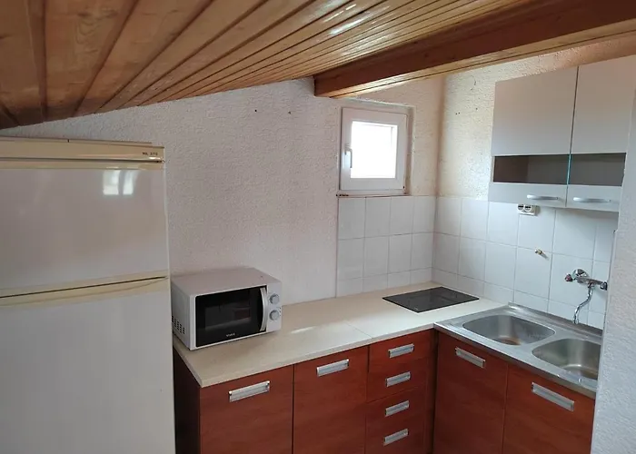 Apartment Hella Vir