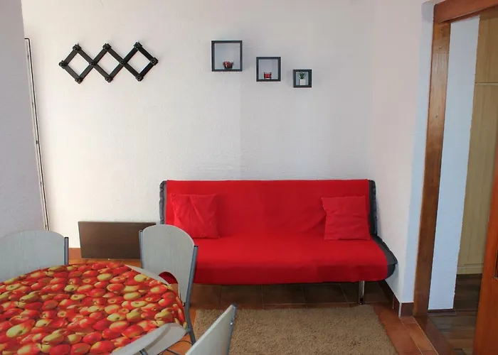 Hella Apartment Vir