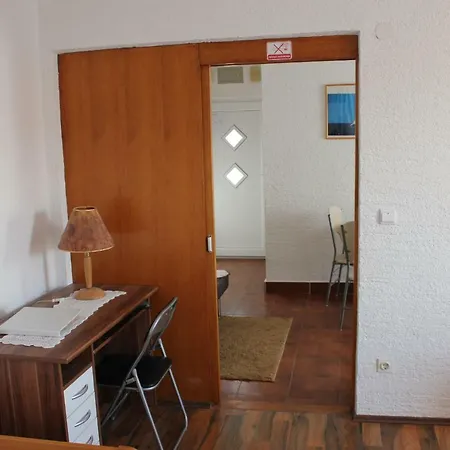 Hella Apartment *