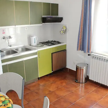 Hella Apartment *