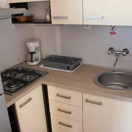 Hella Apartment *