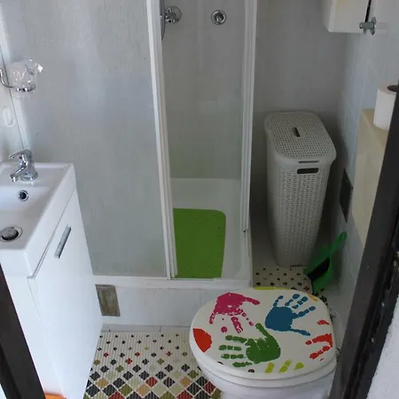 Hella Apartment *